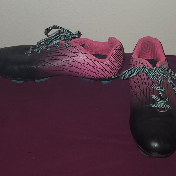 Girls DSG Ocala 2.0 Soccer Cleats Size 3 - Picture 3 of 8